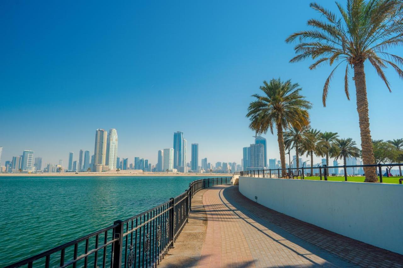 モーベンピック ホテル アパートメンツ アル マンザー ドバイ エクステリア 写真 Sharjah