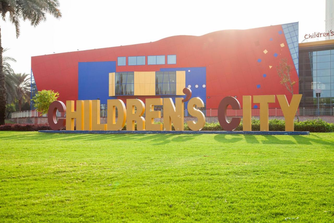 モーベンピック ホテル アパートメンツ アル マンザー ドバイ エクステリア 写真 Children's City